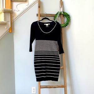 Like new sweater knit dress perfect for the upcoming winter season